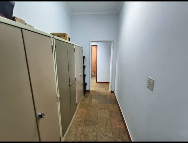325M² OFFICE FOR SALE IN BO-DORP